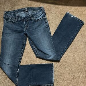 Blue Straight Leg Jeans with Classic Denim Look